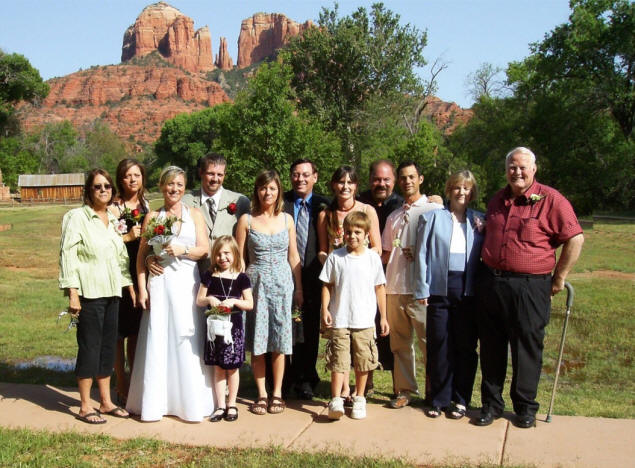 L to R: Mary, Karen, Dorothy, Frank, Cailey, Jenny, Michael, Rachel, Zach, Paul, John, Kathy, Joe