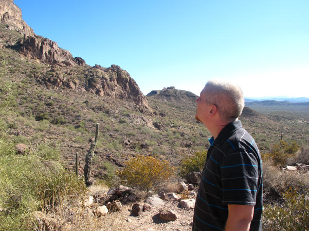 Jason hiking to Hieroglyphic Canyon.