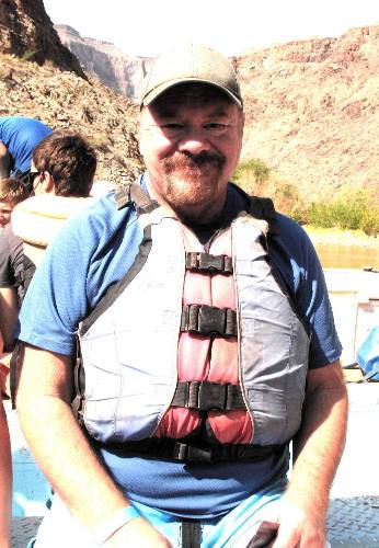 Your friendly blogger happy to be on the river again.
