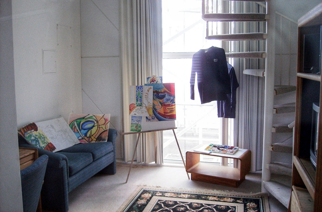 Just as it was originally: One of the mission members' quarters.
