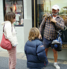 Jenny and Zach meet an iguana.