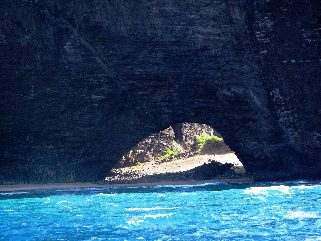 Arch in the Na Pali coast.