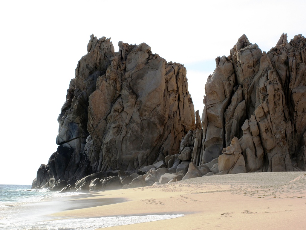 Granite walls on the north side of Divorce Beach.