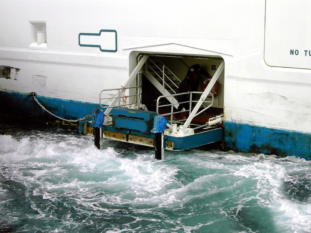 Open the tender bay doors, Hal.